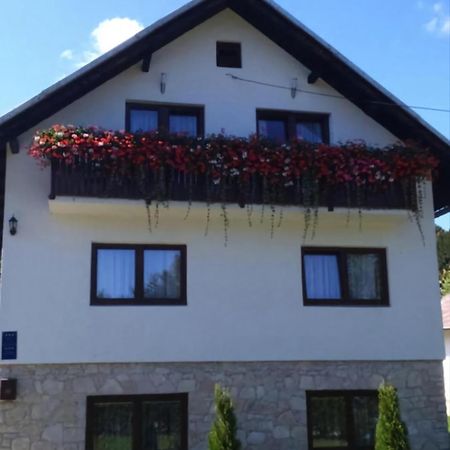예제르체 Plitvice House Rosha B&B 외부 사진